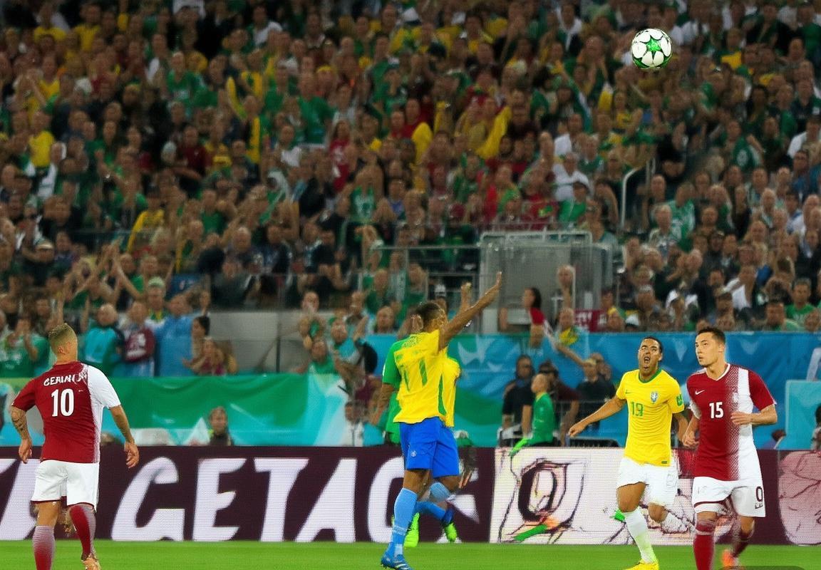 巴西VS卡塔尔：巅峰对决精华回顾与球星表现盘点