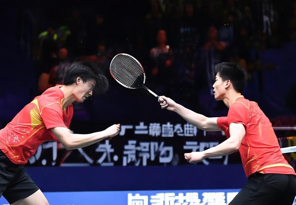 2017乒坛巅峰对决：丁宁陈梦精彩瞬间回顾