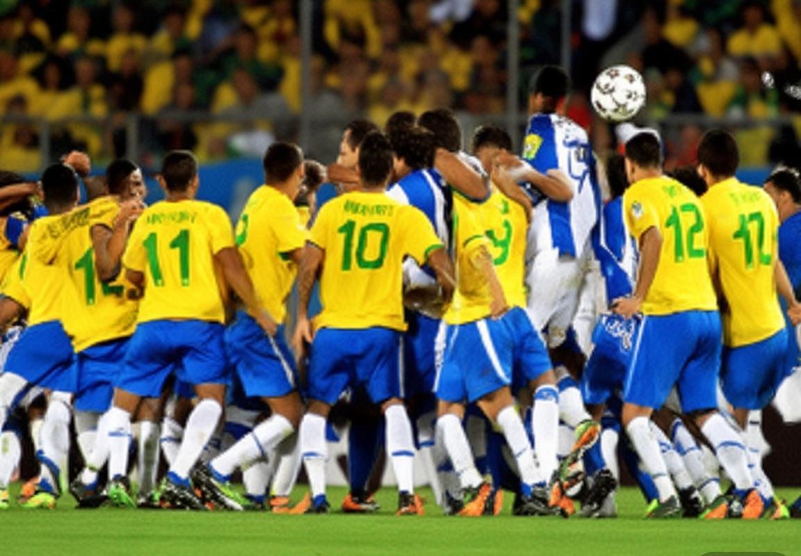 巴西vs乌拉圭：南美足球巨头的传奇对决与胜负关键解析(图3)